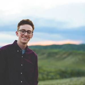 Meet your Posher, Max